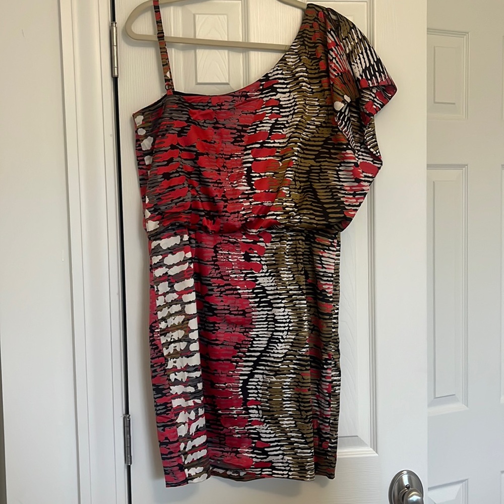 Jessica Simpson colorful/print 1 shoulder dress with full lining &zipper closure